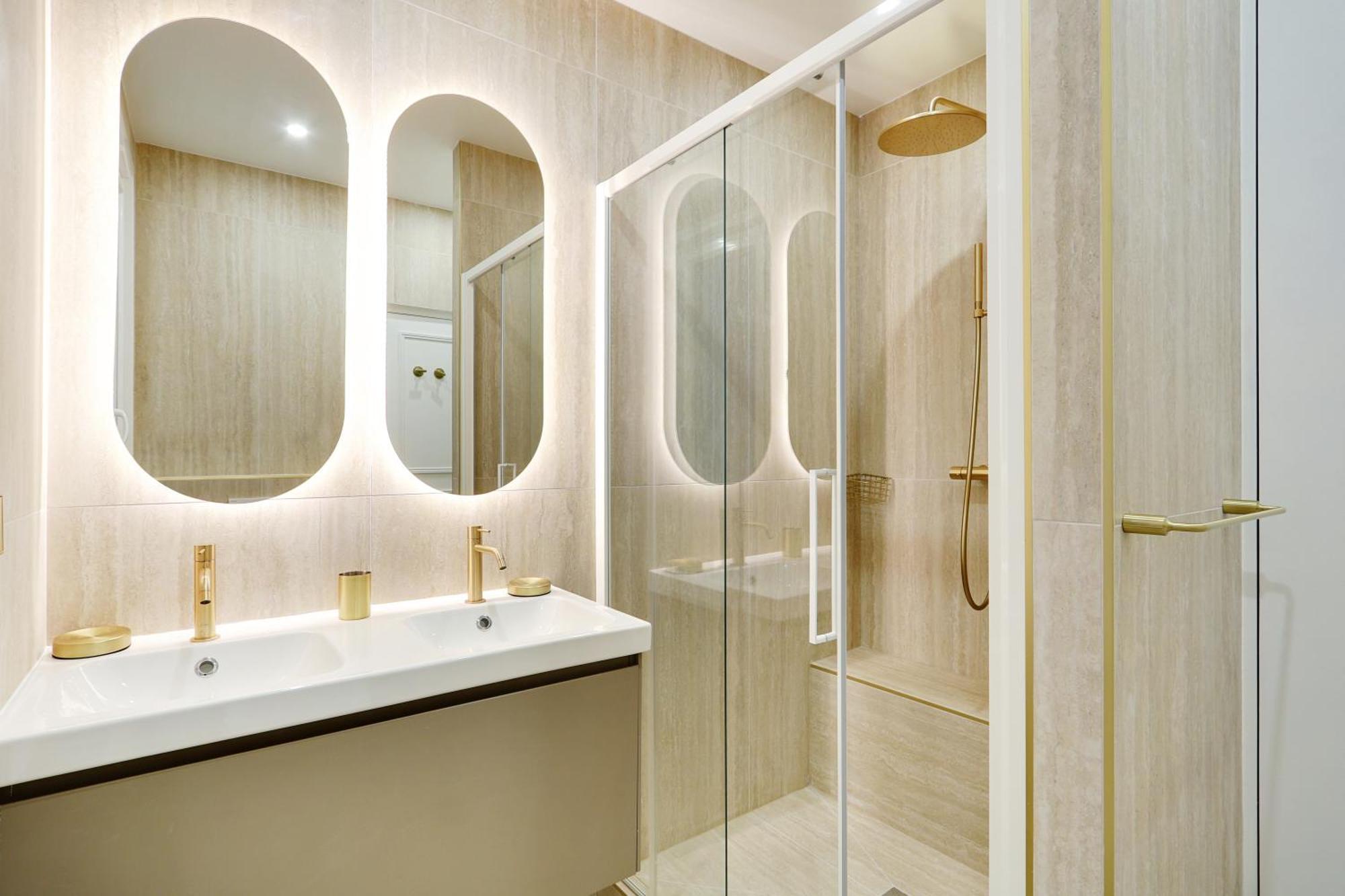 Pick A Flat'S Apartments In Opera Saint Lazarre - Rue De L'Isly Paris Bagian luar foto