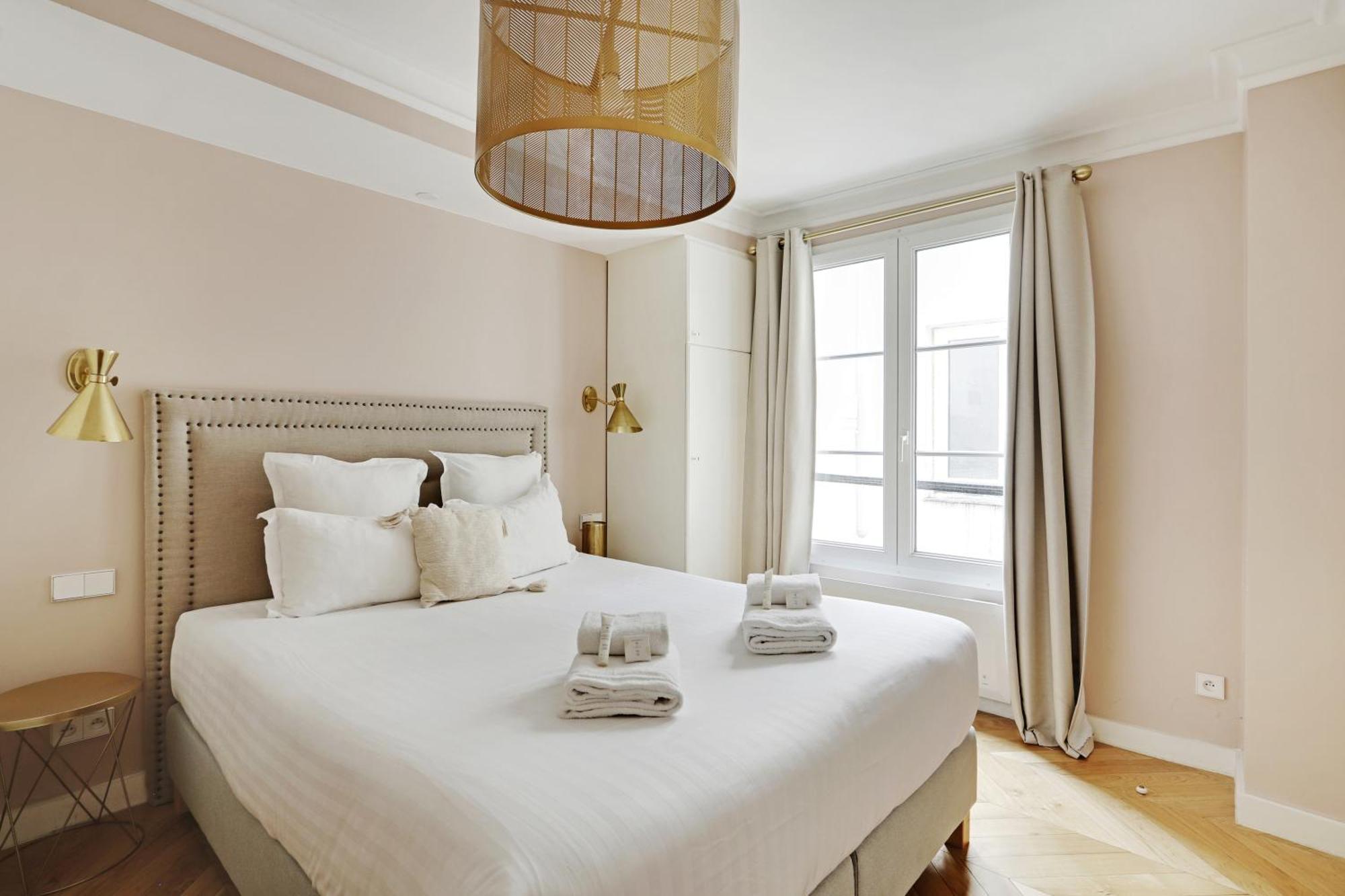 Pick A Flat'S Apartments In Opera Saint Lazarre - Rue De L'Isly Paris Bagian luar foto