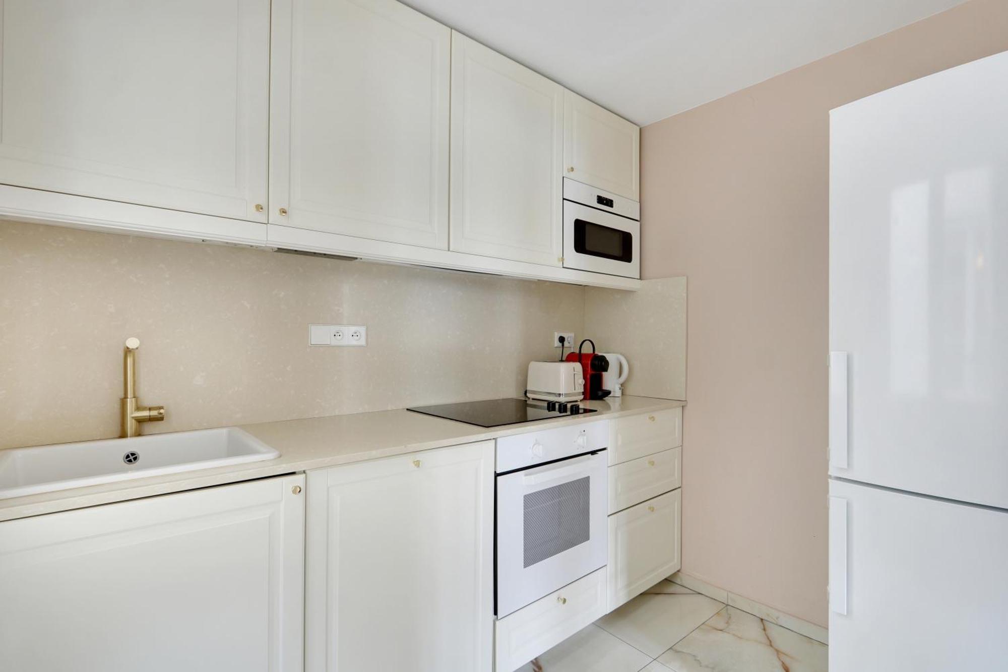 Pick A Flat'S Apartments In Opera Saint Lazarre - Rue De L'Isly Paris Bagian luar foto