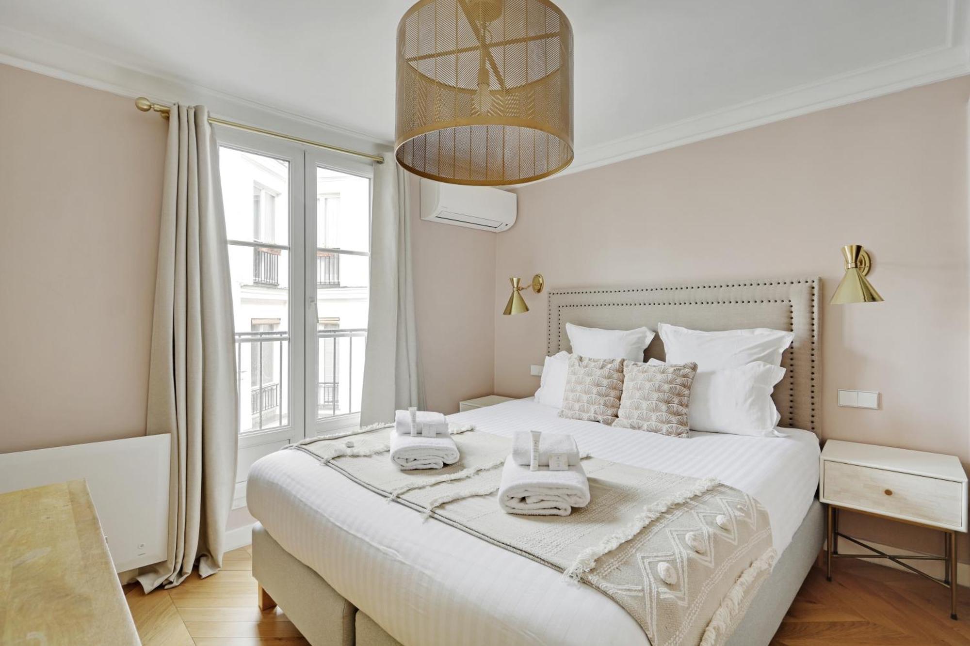 Pick A Flat'S Apartments In Opera Saint Lazarre - Rue De L'Isly Paris Bagian luar foto